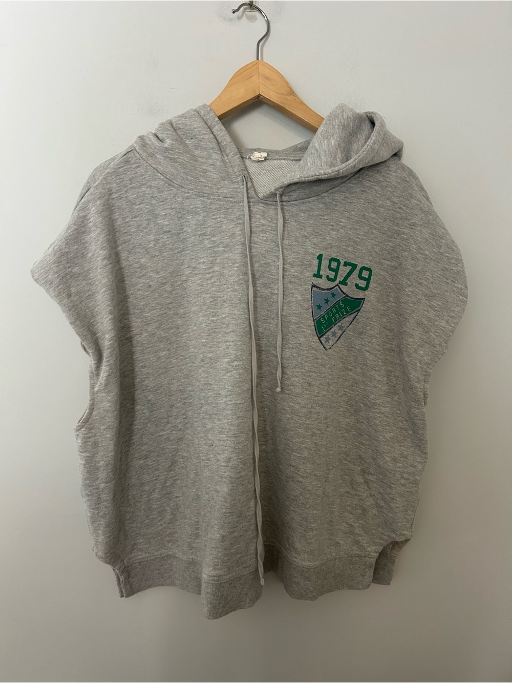 Daily Practice by Anthropologie Team Spirit Sleeveless Hooded Sweatshirt - Picture 4 of 8